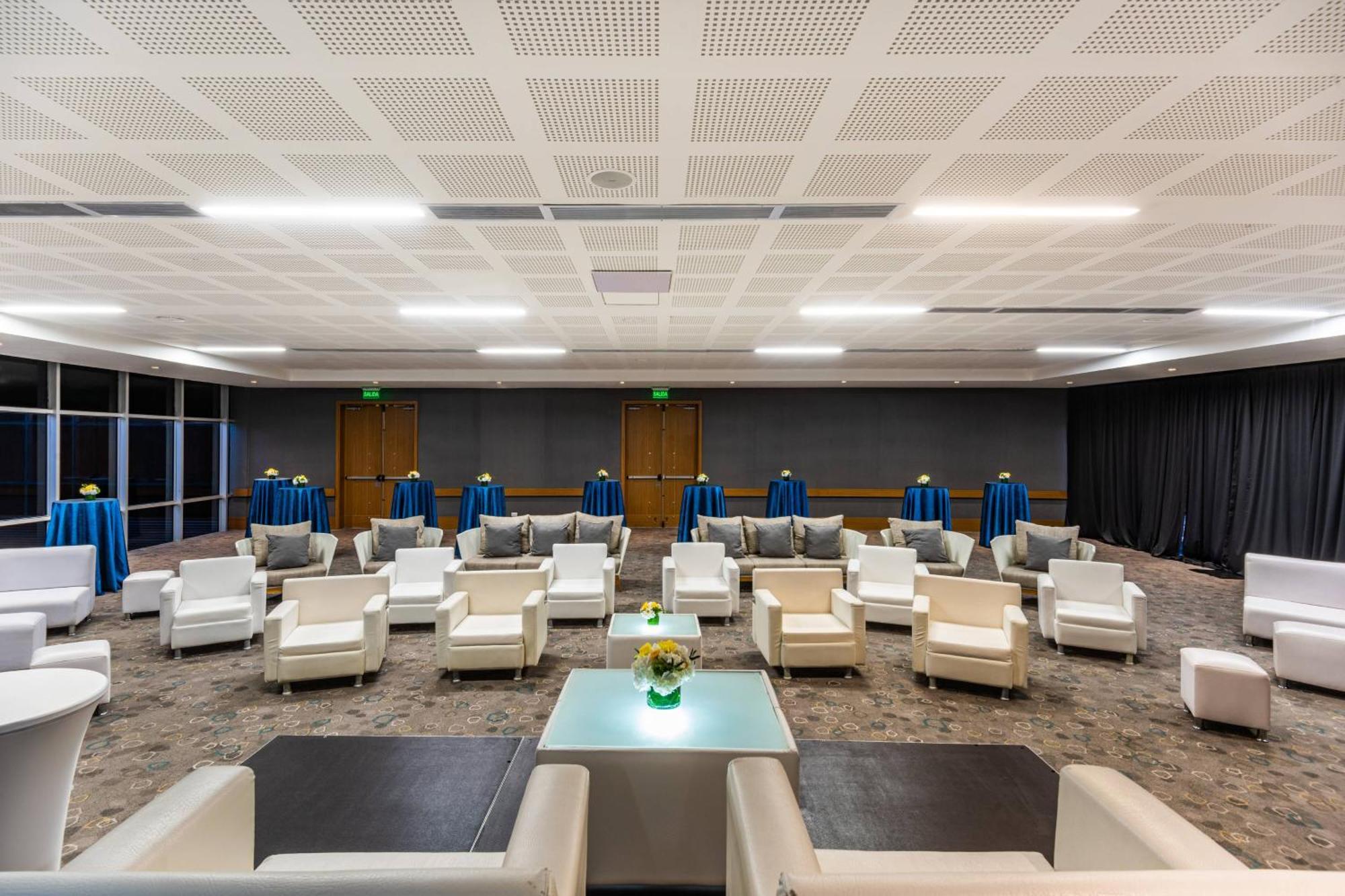 Courtyard By Marriott Bogota Airport Ξενοδοχείο Εξωτερικό φωτογραφία