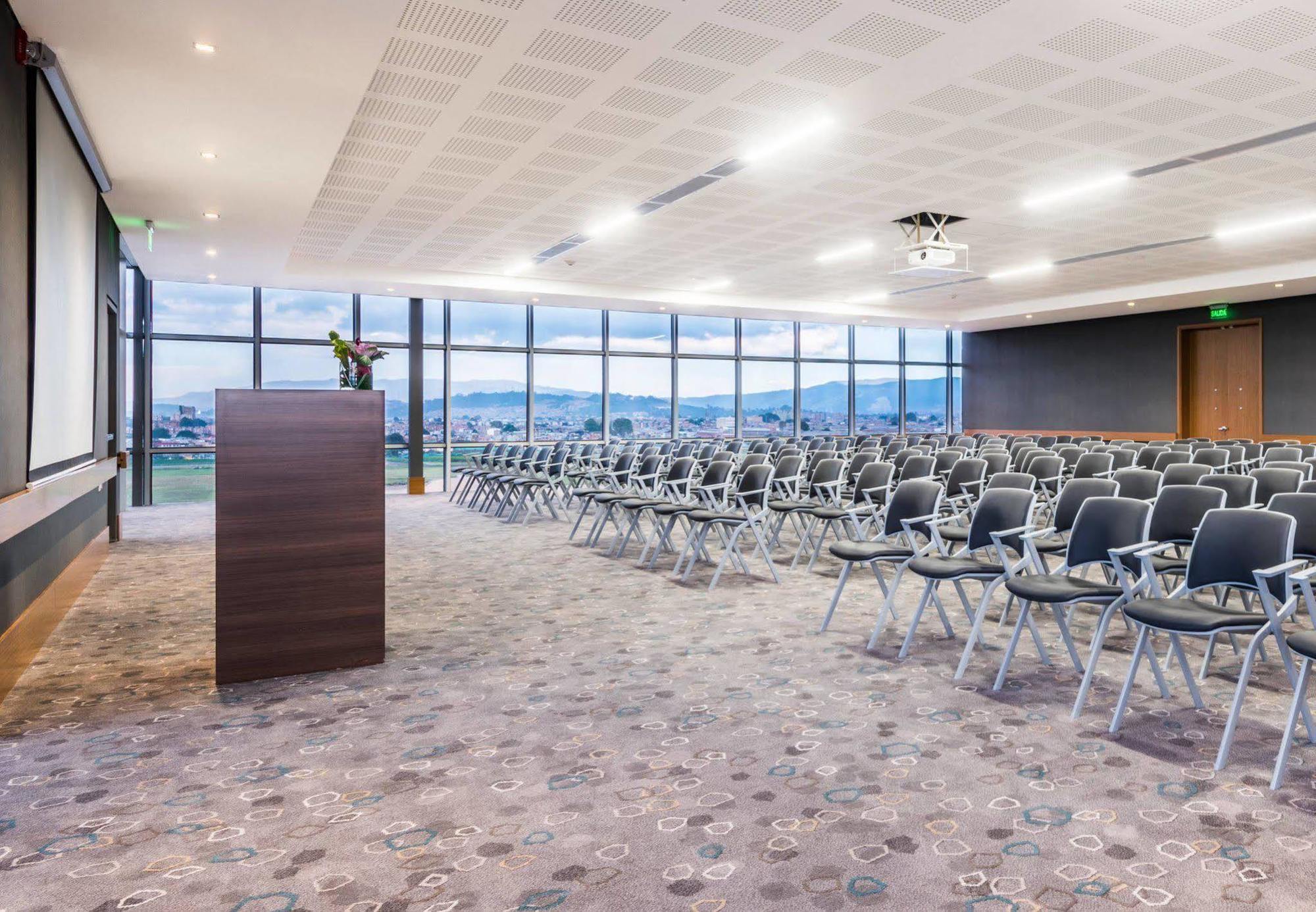 Courtyard By Marriott Bogota Airport Ξενοδοχείο Εξωτερικό φωτογραφία